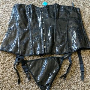 Hips & Curves 6x black sequins corset NWOT